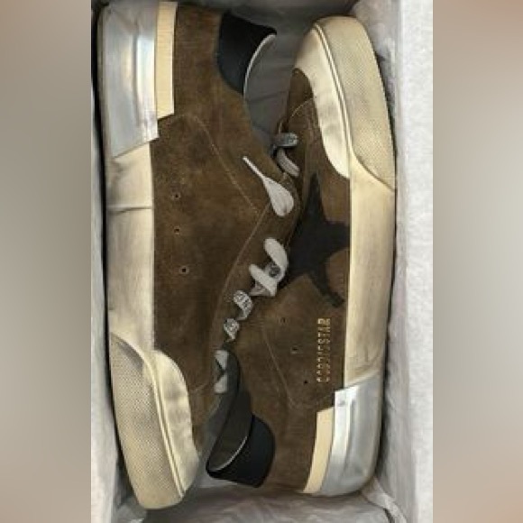 Golden Goose - Picture 3 of 3